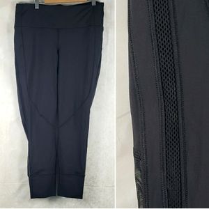 Lululemon Leggings rear mesh detail size 10